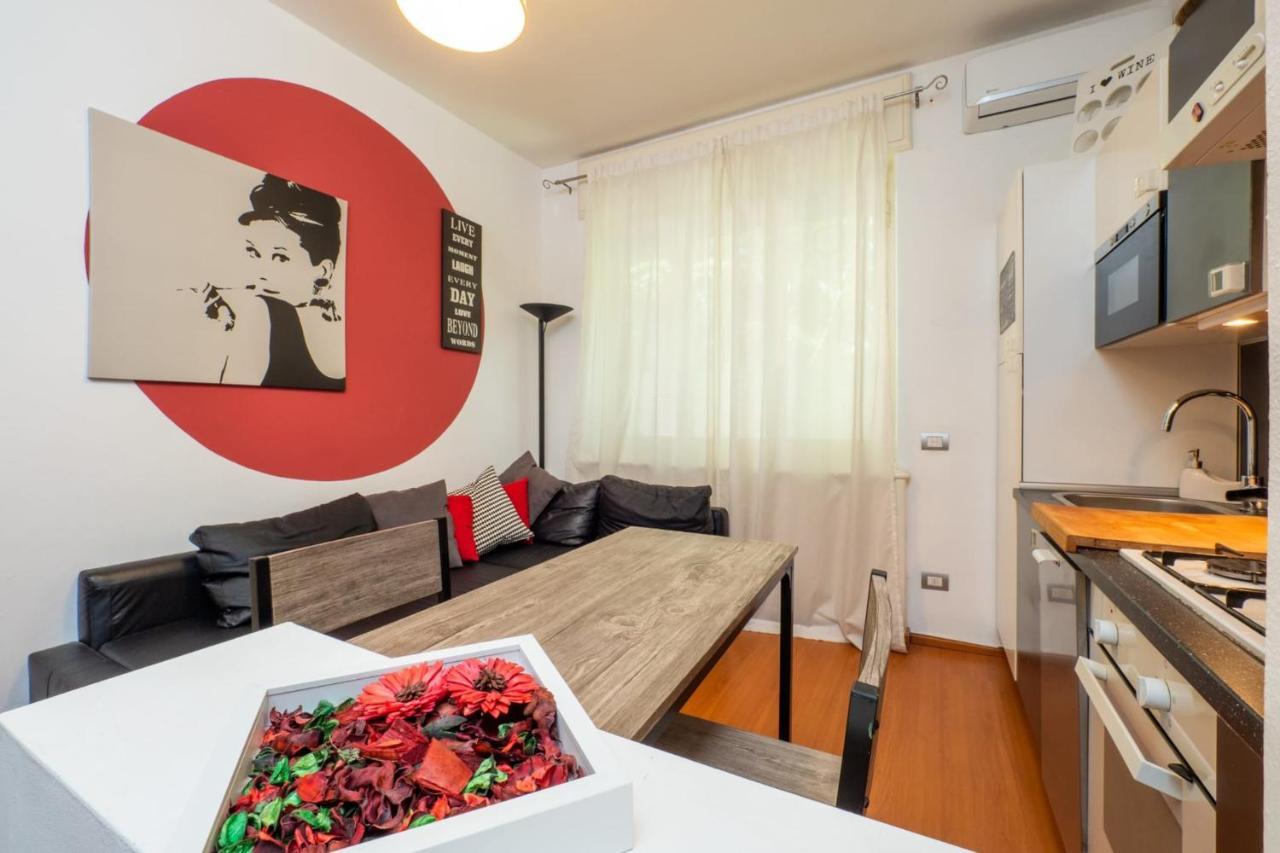 Navigli Apartment- Hosted By Sweetstay Milano Eksteriør billede