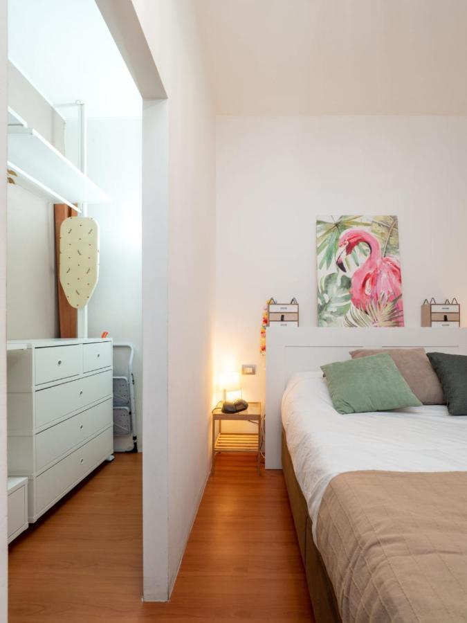 Navigli Apartment- Hosted By Sweetstay Milano Eksteriør billede